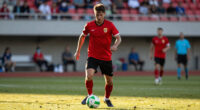 Who is leading the race for the FIFA World Cup 2026 Golden Boot award?